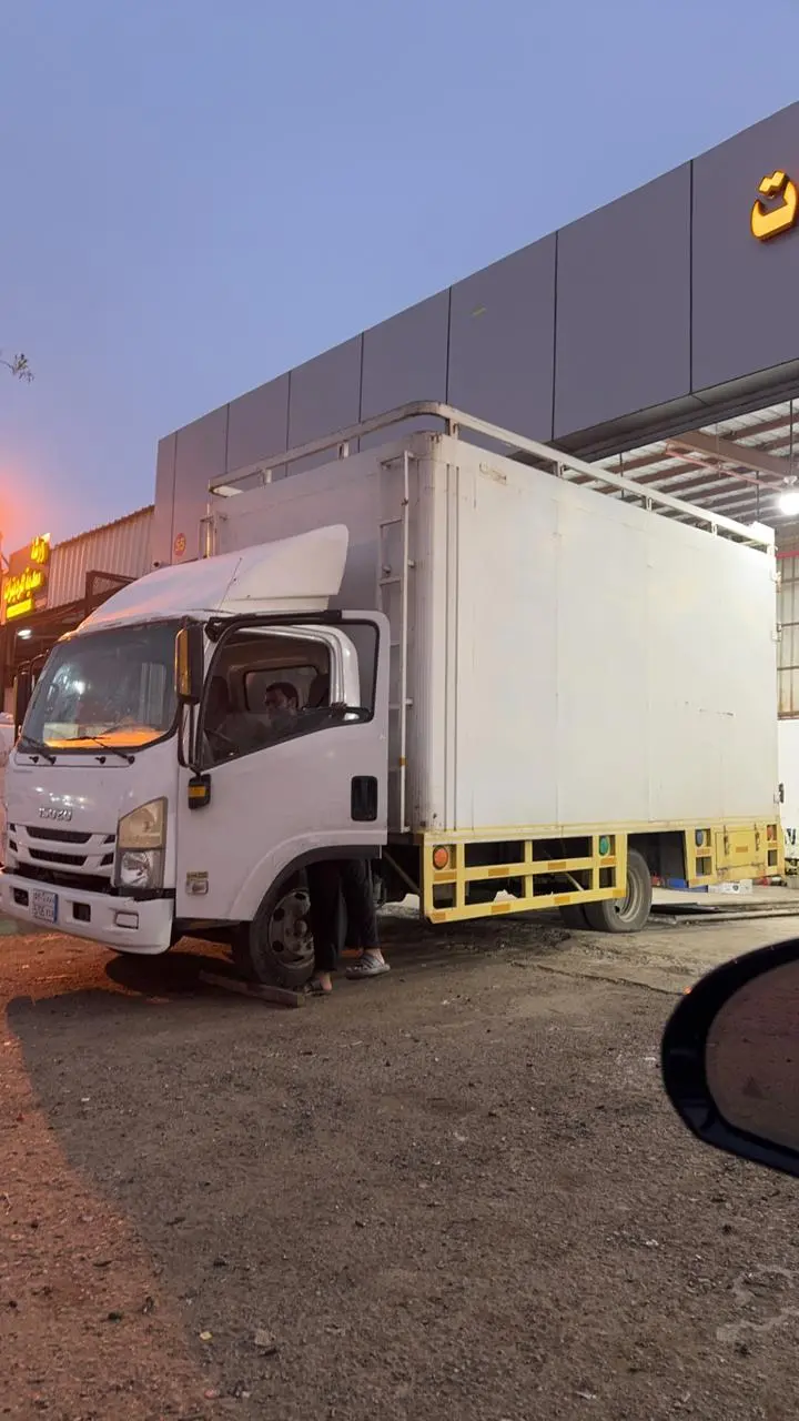 سيارة نقل عفش بالرياض — الاحسان لنقل الأثاث